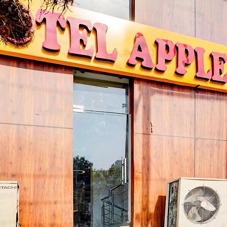 Collection O Apple Tree Hotel Noida Buitenkant foto
