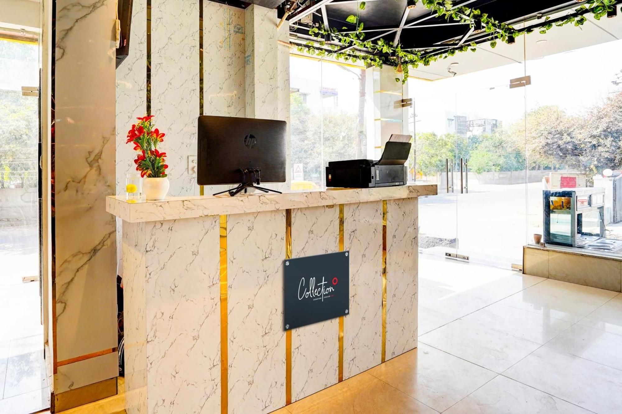 Collection O Apple Tree Hotel Noida Buitenkant foto