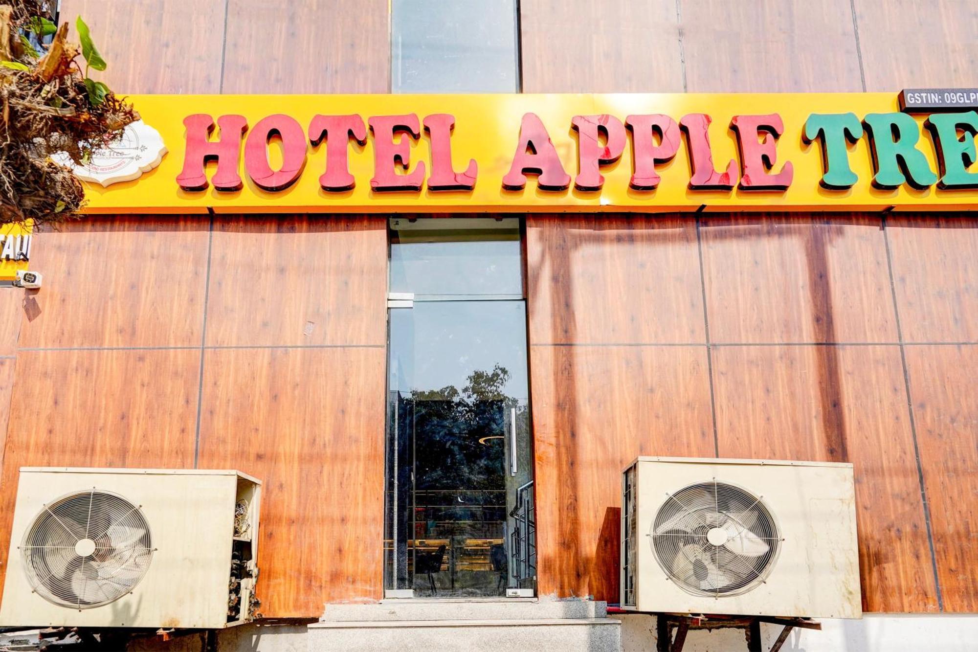 Collection O Apple Tree Hotel Noida Buitenkant foto
